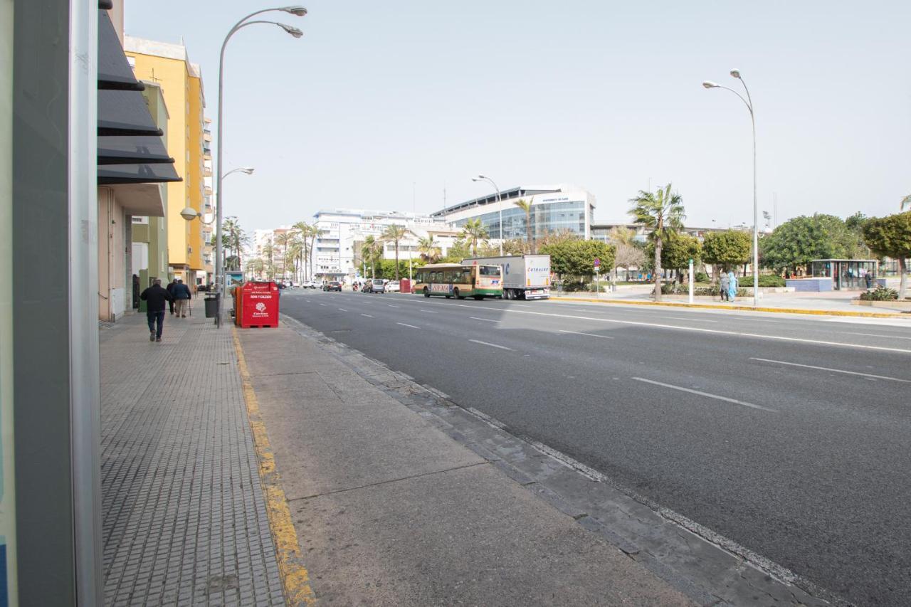Apartamento Malibu Cadiz Playa ภายนอก รูปภาพ