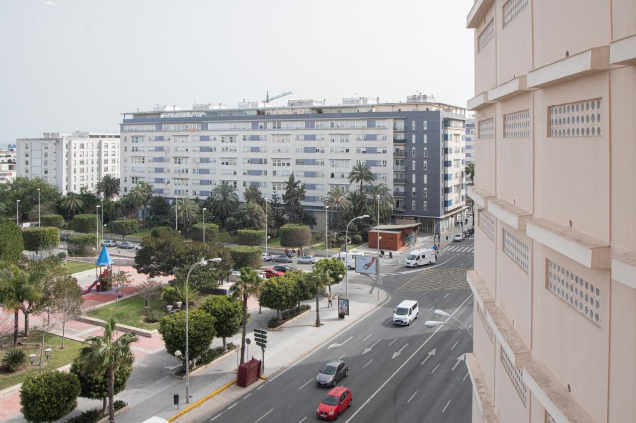 Apartamento Malibu Cadiz Playa ภายนอก รูปภาพ